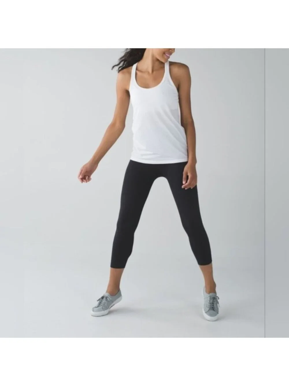 Lululemon Zone In Crop Black - Picture 2 of 11